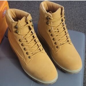 Men's Tan Lace-Up Boots
